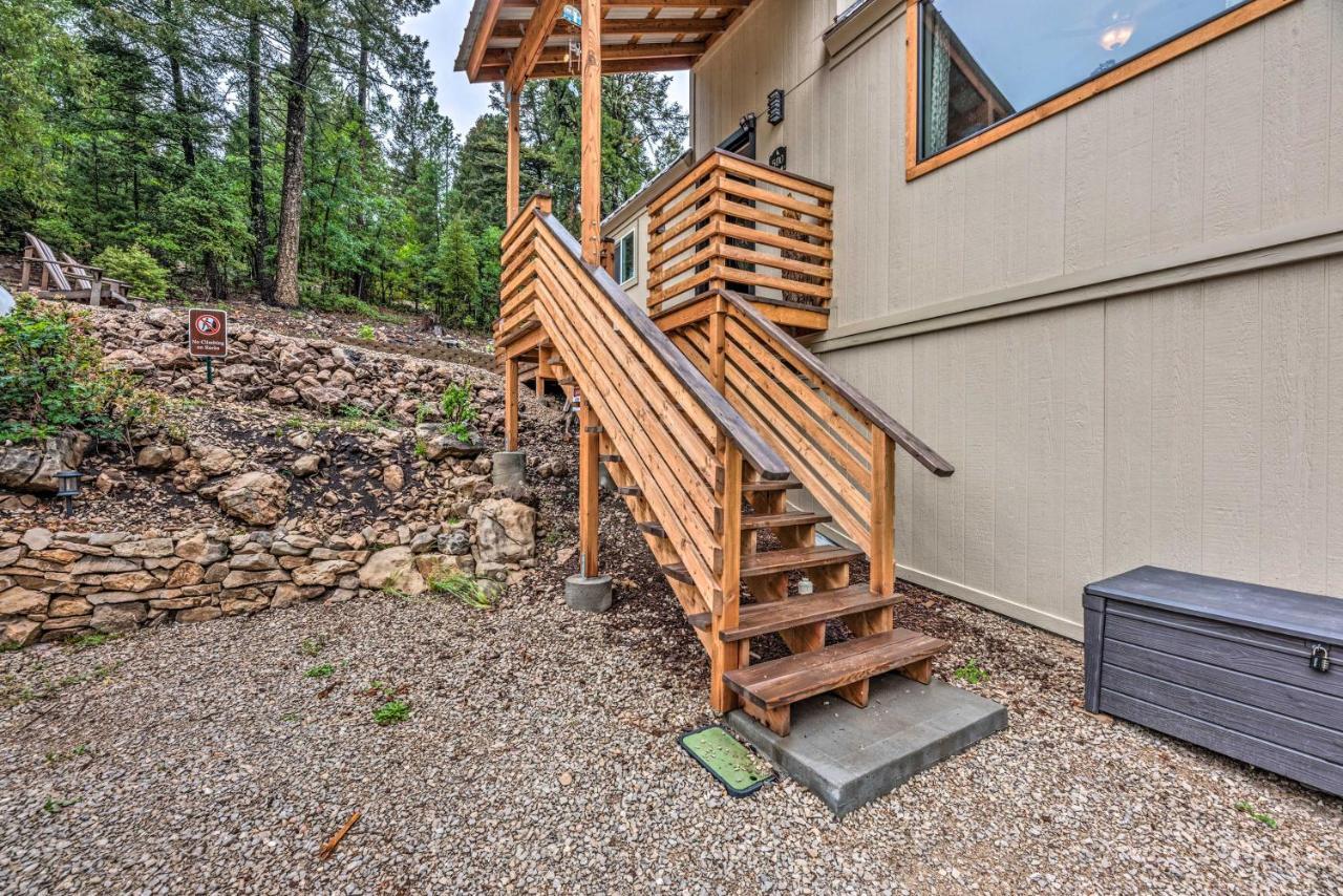On The Rocks - A Modern Home With Decks And Views Клаудкрофт Экстерьер фото